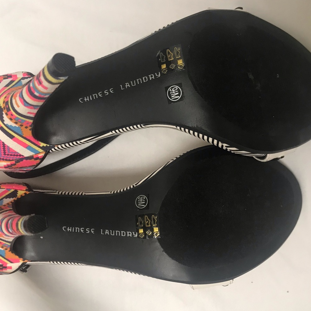 Chinese Laundry ankle strap stiletto sandals - Picture 4 of 4